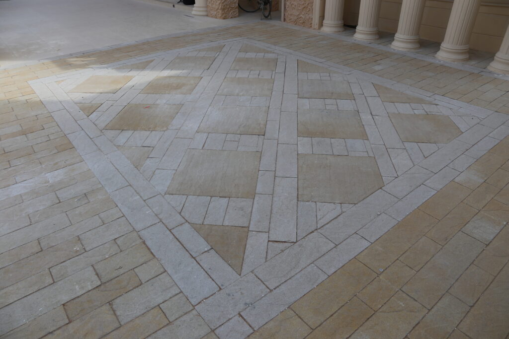 pavers/interlocks