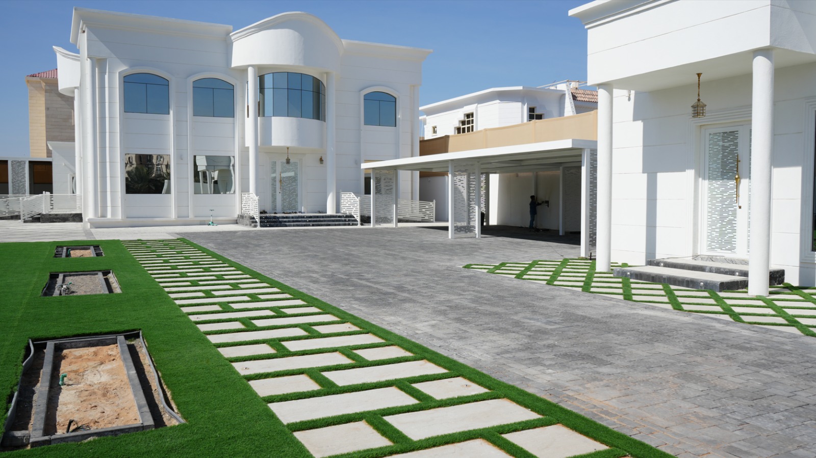 How to find the best landscaper for your home